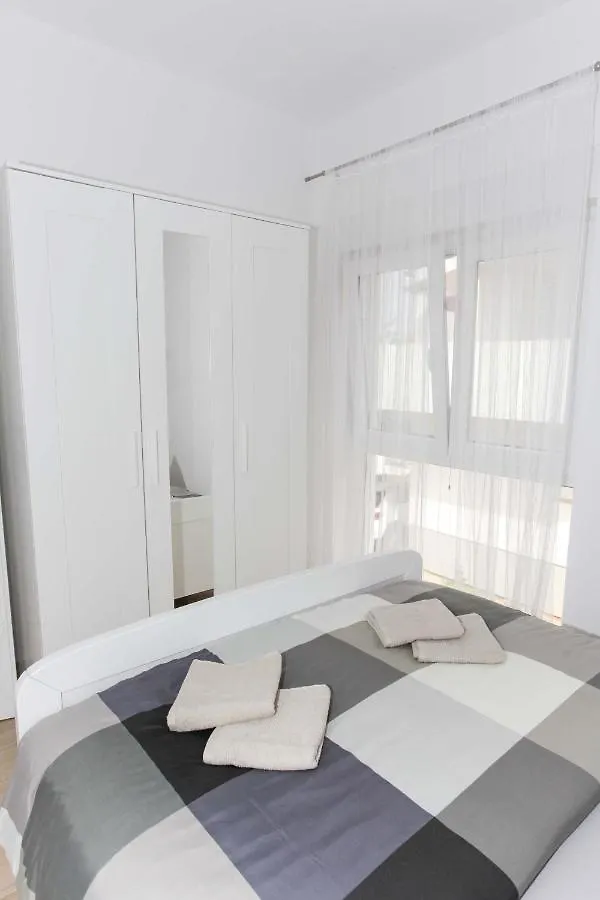Apartamento Ni-Ka Pag Town 0*,